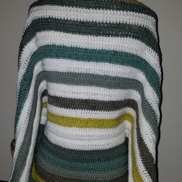 Crochet blanket sweater - Picture 2 of 10